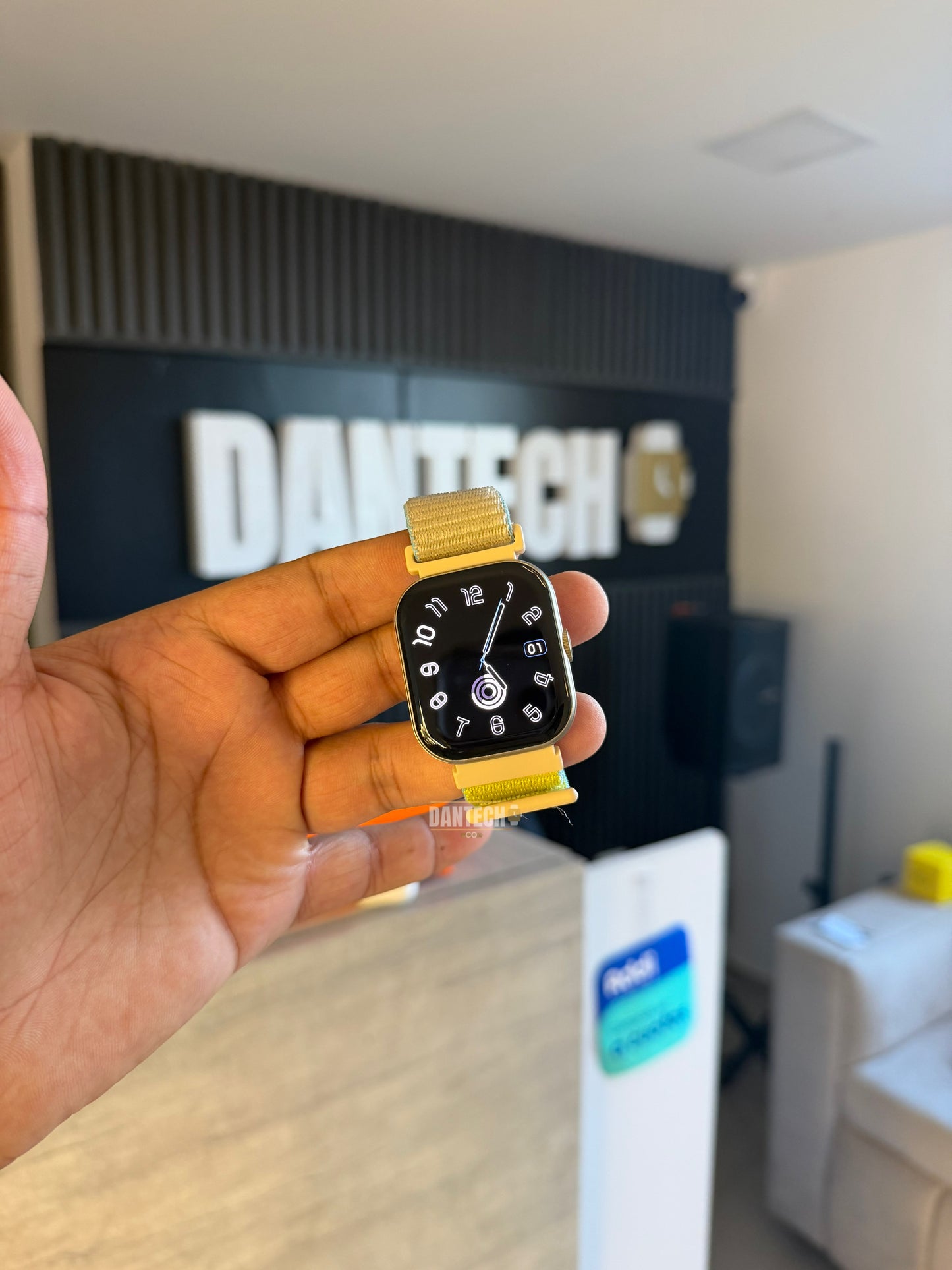 Combo Aura (Smartwatch sumergible 💦 + Audífonos 🎧 )